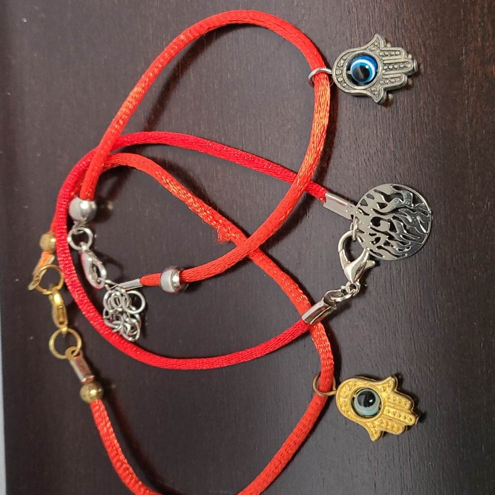 Set of 3 red strings from Jerusalem evil eye protection Hamsa Bracelet